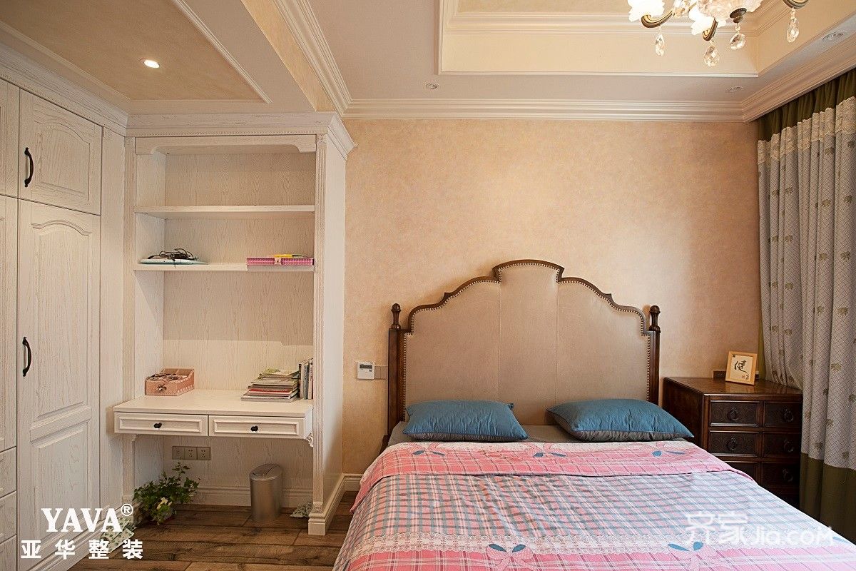 古典欧式别墅卧室装修搭配图