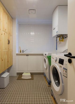 130平简约三居室装修洗衣房设计图