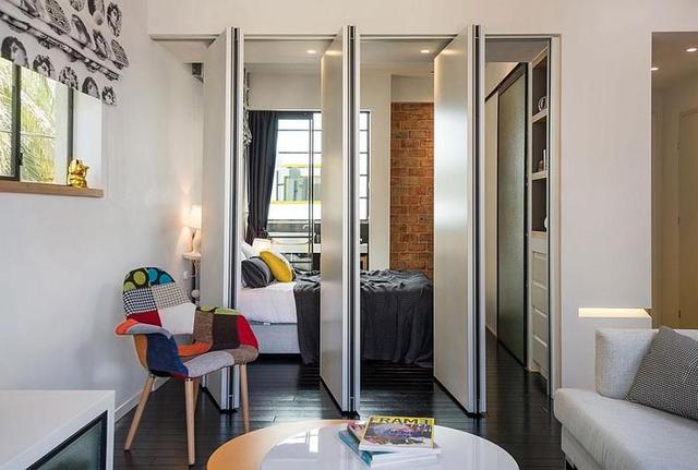 46平小公寓改造，加入创意可折叠门隔断