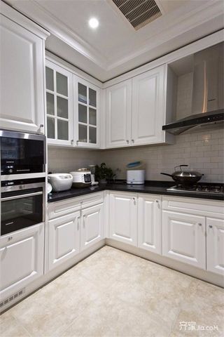 140平新古典美式装修厨房构造图