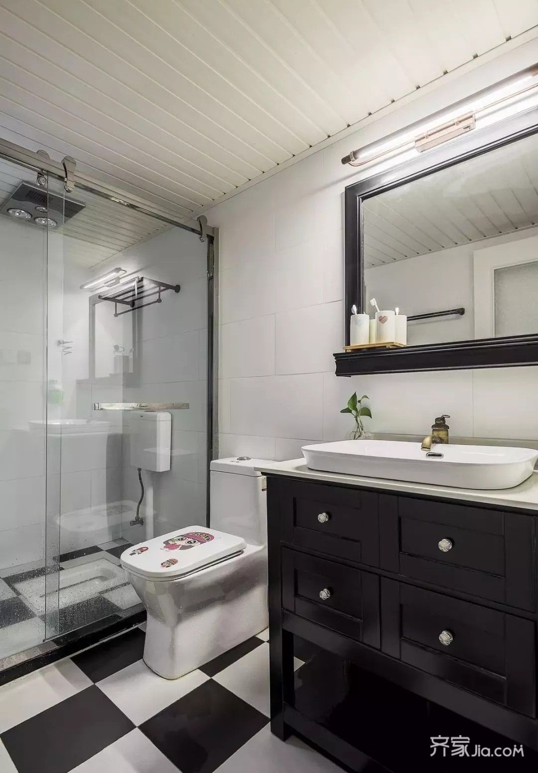 120㎡美式风格三居室装修卫浴实景图