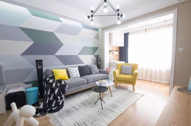 73平北欧风小户型二居室，用创意壁纸打造沙发背景墙