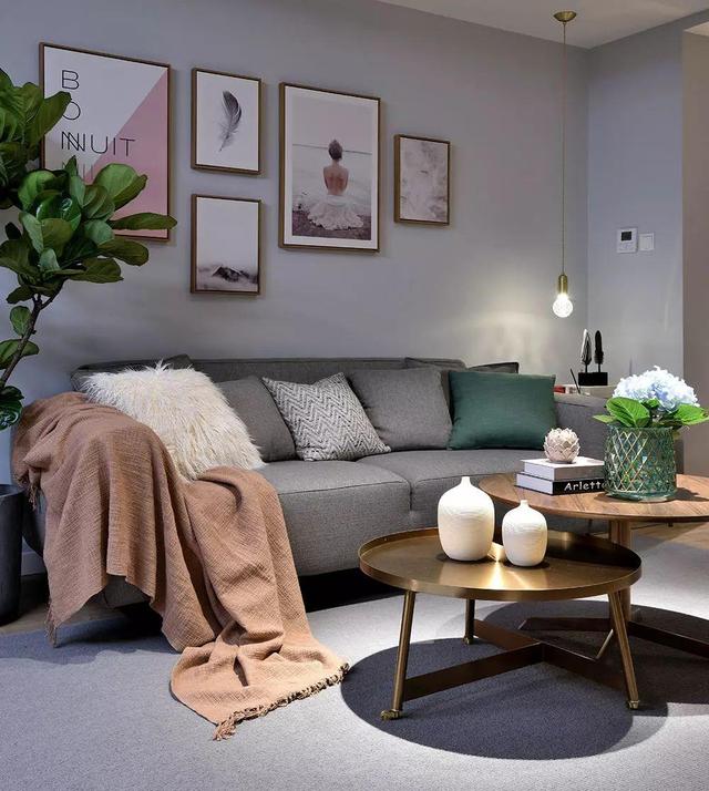 80㎡小户型简欧二居室，温馨优雅的小家，客厅沙发是我的最爱！