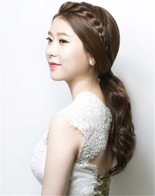 韩式新娘婚纱发型_韩式新娘发型