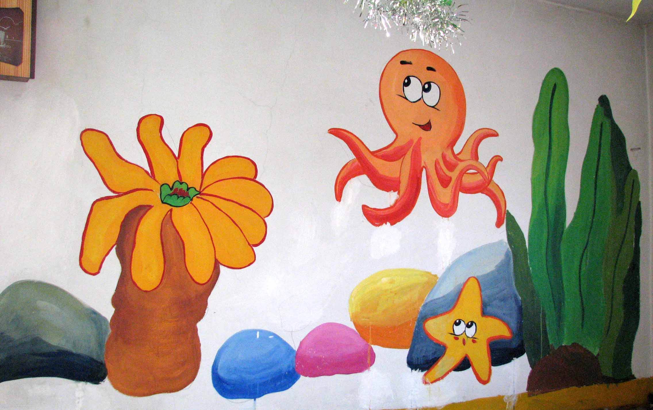 幼儿园墙画绘制用料选择幼儿园墙面选择什么画好