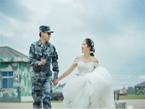 军婚要面对的婚姻问题 军人婚姻的危机如何处理