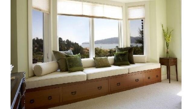花费数月装修的房子，看着心里满是欢喜，独爱卧室飘窗的设计！
