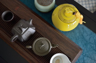 新中式风格三居室装修茶具特写