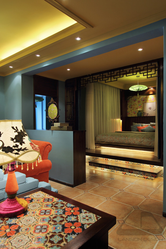 东南亚风格二居卧室地台设计图