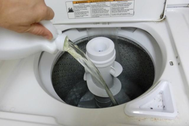 用完洗衣机别大意，不到半年脏过马桶，教你一招很快干净！