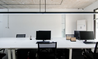 开物工作室办公空间装修办公桌设计