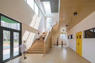 学校楼梯空间设计