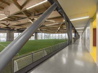室内足球场走廊设计效果图
