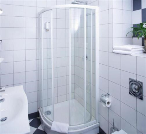 【二十四城装饰】淋浴房怎么装修 淋浴房装修注意事项有哪些
