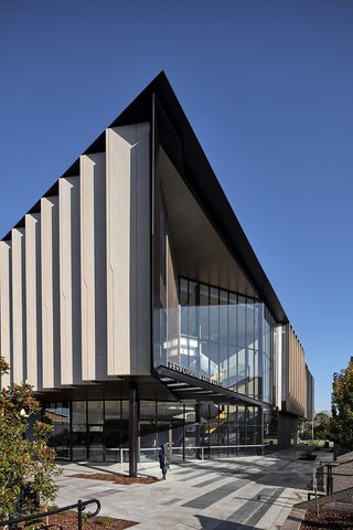 大学表演艺术中心入口外观设计图