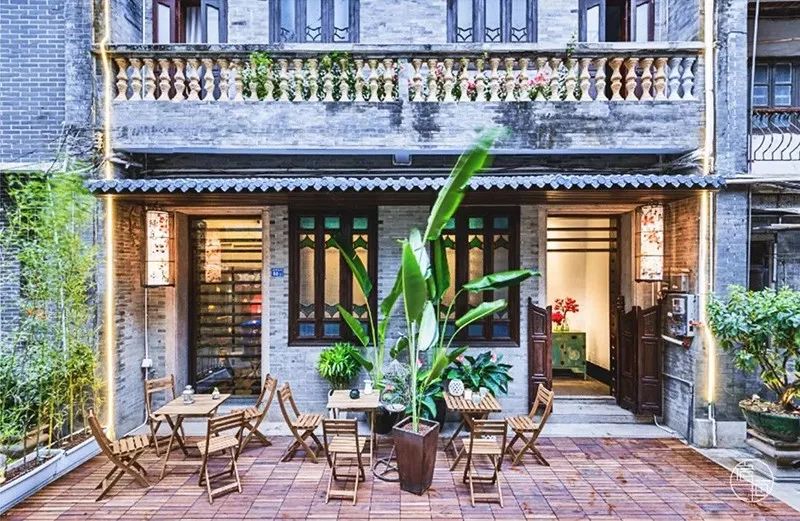 归觅是一个藏匿千年古都历史街区的尘心归宿,民宿的创始人蒋晓晖女士