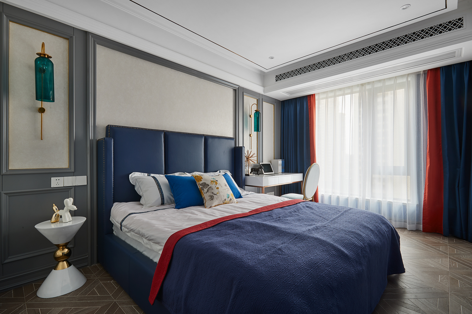 三居室装修,110平米装修,20万以上装修,法式风格,床上用品,窗帘,蓝色