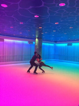彩虹溜冰场设计效果图