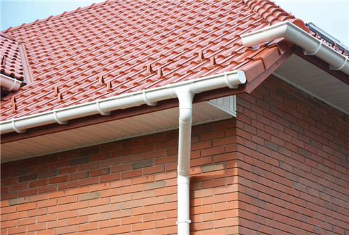 屋面排水管按什么的长度计算