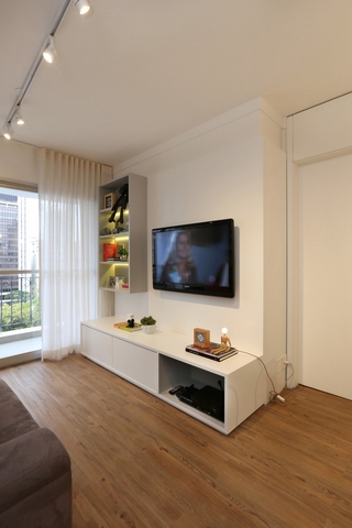 90㎡两居室公寓电视背景墙装修效果图