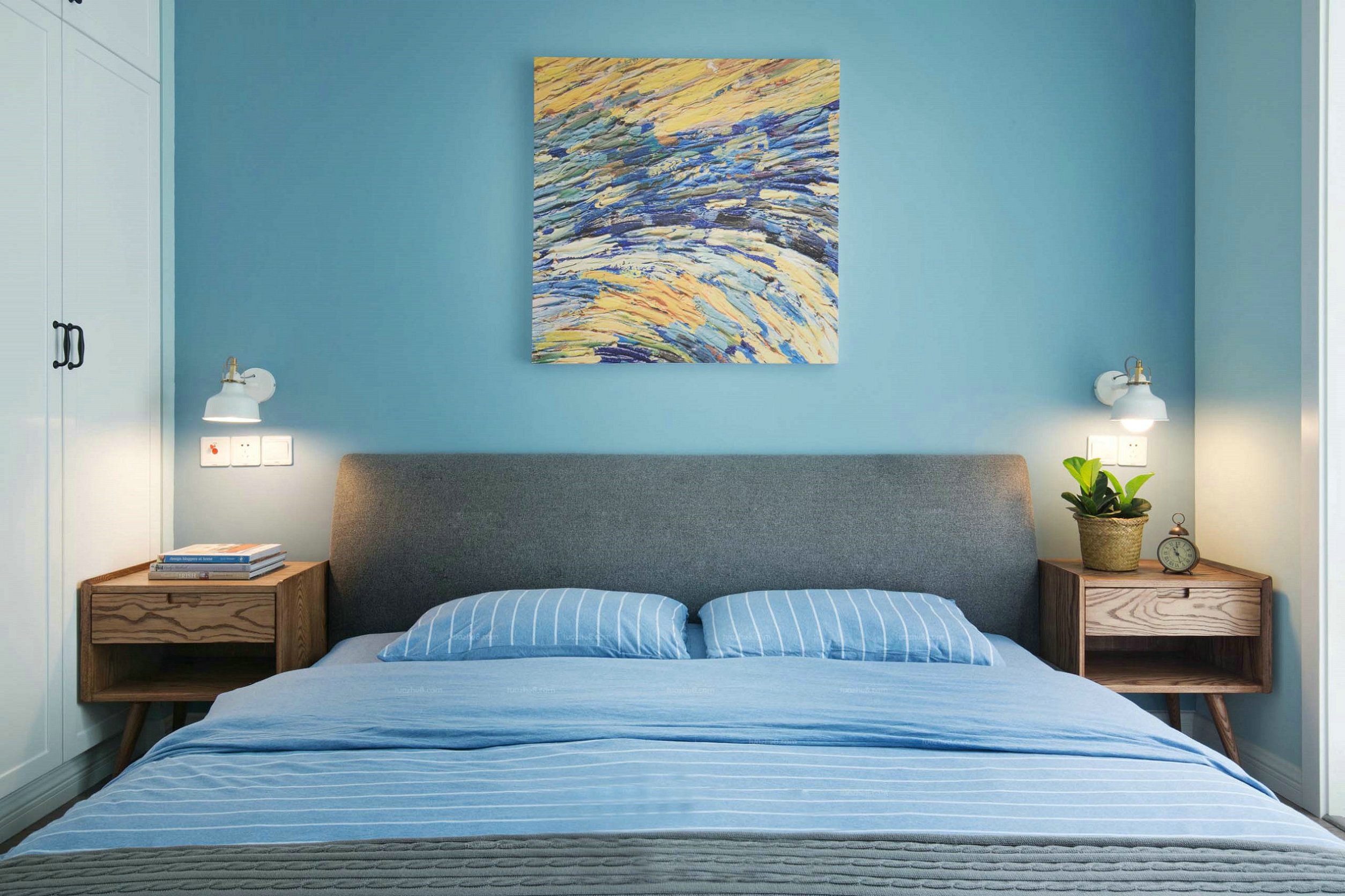 蓝色北欧风格三居床头背景墙装修效果图
