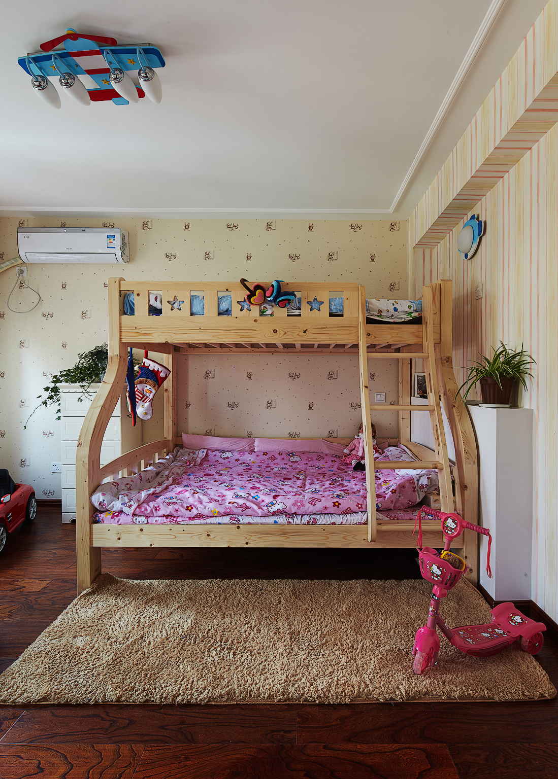 美式风格三居儿童房装修设计图