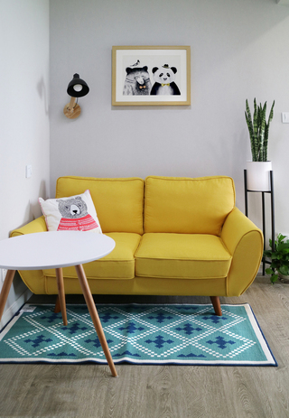 小户型简约北欧装修黄色沙发设计图