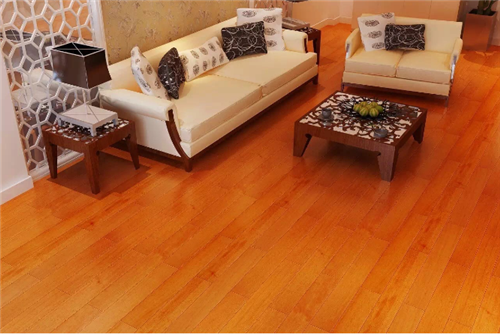 [上海慰荣装潢]柚木地板的优缺点 柚木地板如何清洁