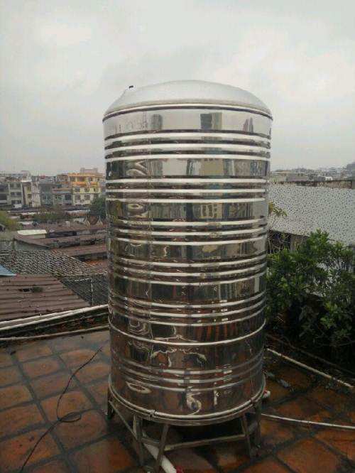 农村水塔水管排空气图片
