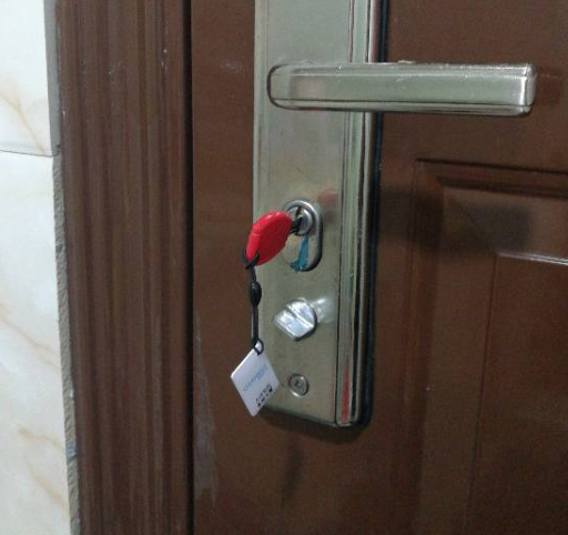 三,防盗门锁具要如何选择1,选择防盗门锁具的时候,最重要的就是要看它
