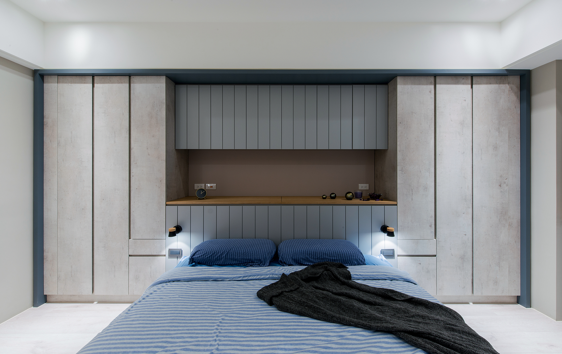 现代北欧三居卧室装修效果图