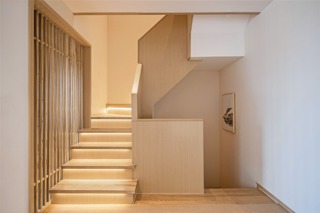 新中式风别墅楼梯装修效果图