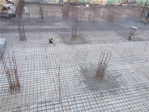 筏板基础钢筋怎么布置