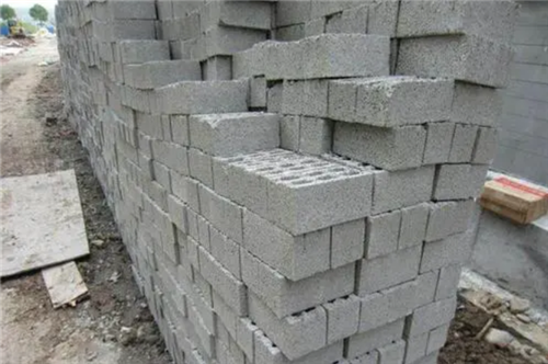 2,5层及5层以上建筑的底墙,同样不能小于mu5的混凝土小砌块及m5砌筑