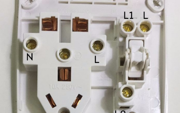 帶燈開關的五孔插座怎麼接線
