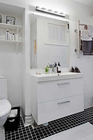 白色简约卫生间浴室柜效果图
