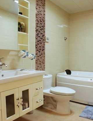 米白色现代家居卫生间装潢图