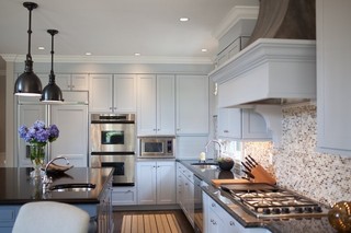 优雅地中海厨房 白色整体橱柜设计