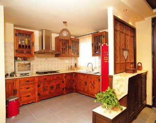 东南亚风情厨房 古典实木橱柜设计