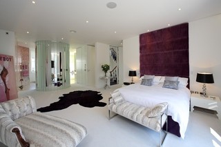 卧室紫色床头软包背景墙设计效果图