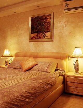 优雅现代卧室黄色家装效果图