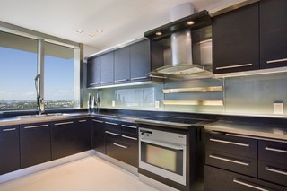 高端现代整体厨房 黑色系橱柜欣赏