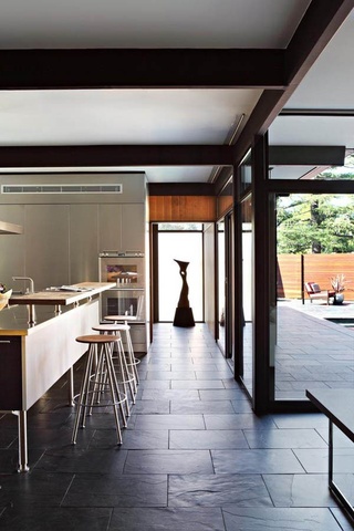 禅意简中式别墅 开放式厨房过道设计