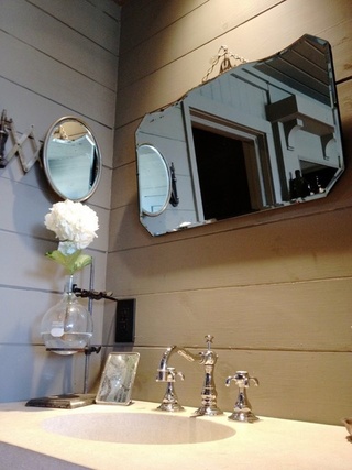混撘工业风卫生间 洗手台镜子设计