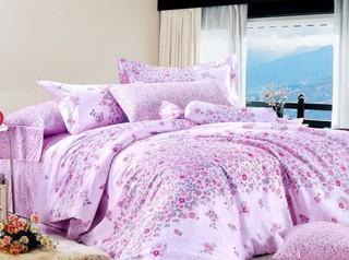 紫色浪漫卧室家纺案例效果图