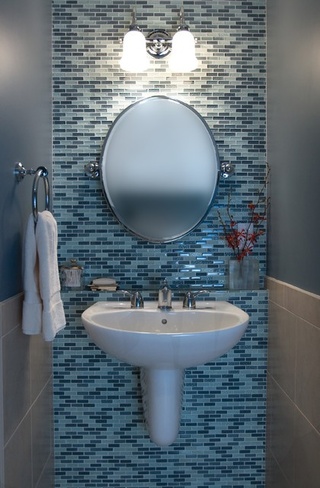 唯美蓝色简欧风卫生间 马赛克瓷砖设计
