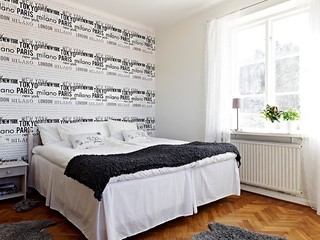 北欧风卧室 英文字背景墙设计