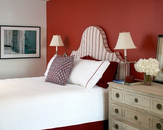 品质美式卧室 红色床头效果图