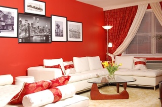 简欧风混搭风客厅 红色沙发照片墙设计