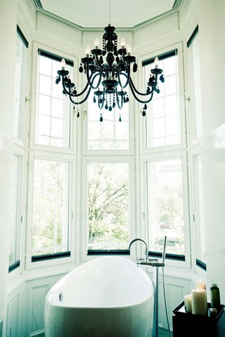 华丽复古欧式浴室窗户效果图